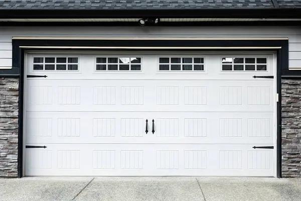 Garage Door Supplier Improving Security and Aesthetics for Your Property